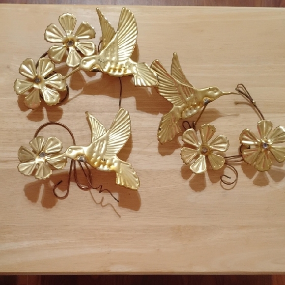 Home Interiors Other - Gold Hummingbird and Flower Wall Decor